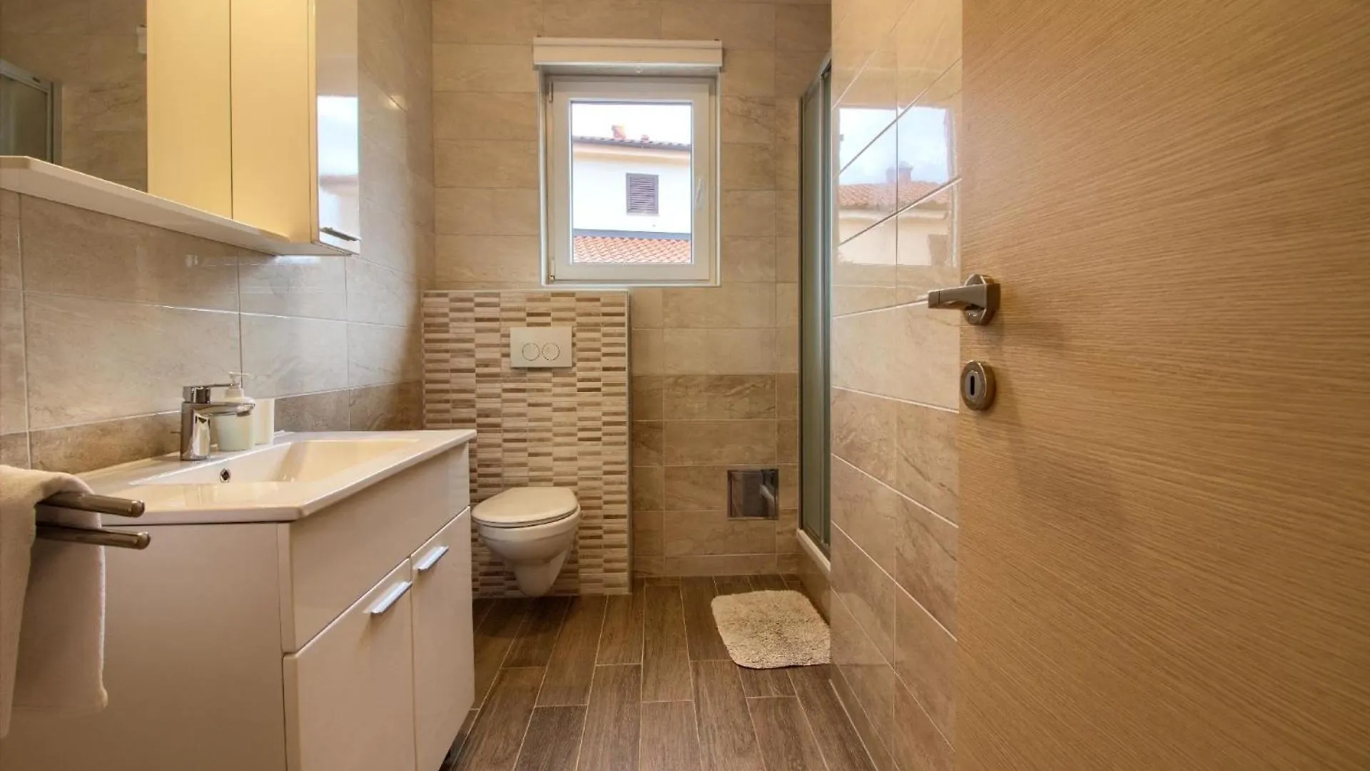 Holiday home Ferienhaus Mit Privatpool Fuer 20 Personen Ca 400 Qm In Banjole, Istrien Istrische Riviera